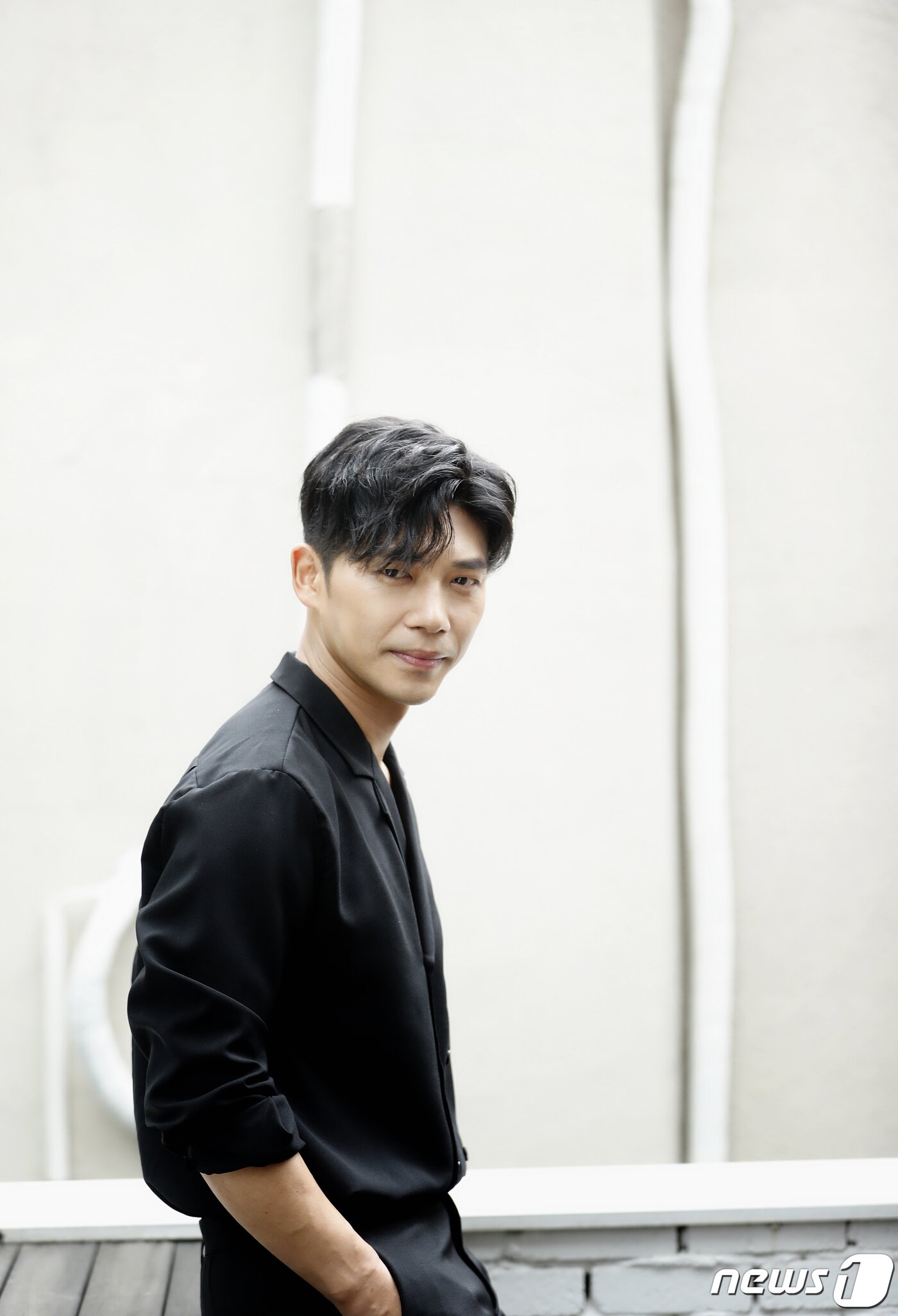 본문 이미지 - 서울 삼청동 한 카페. tvN 드라마 'www.검색어를 입력하세요(검블유) 배우 지승현 인터뷰. 2019.7.25/뉴스1 ⓒ News1 권현진 기자