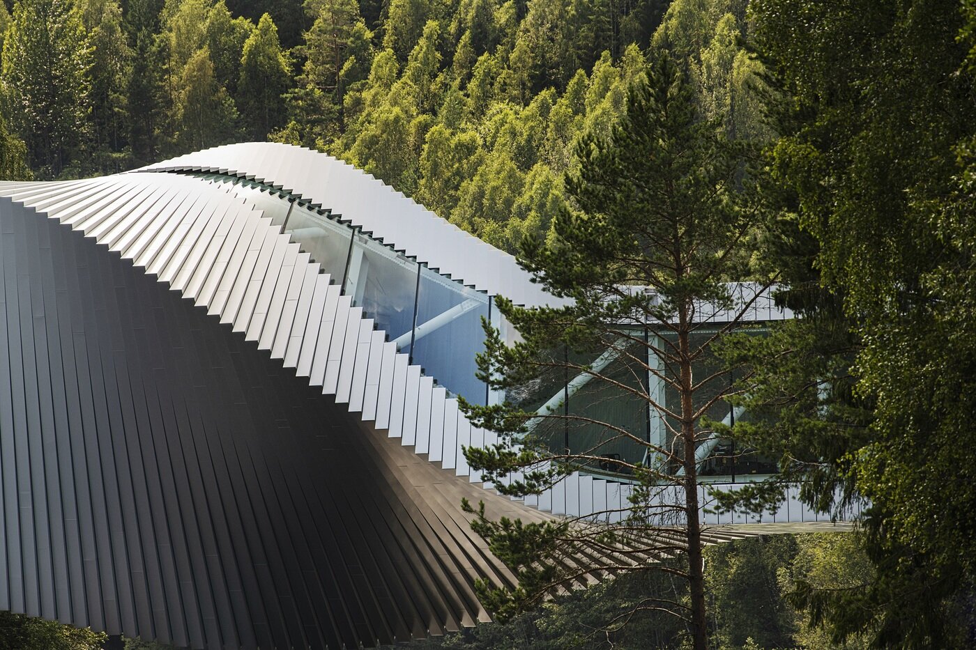 본문 이미지 - 더 트위스트 외관