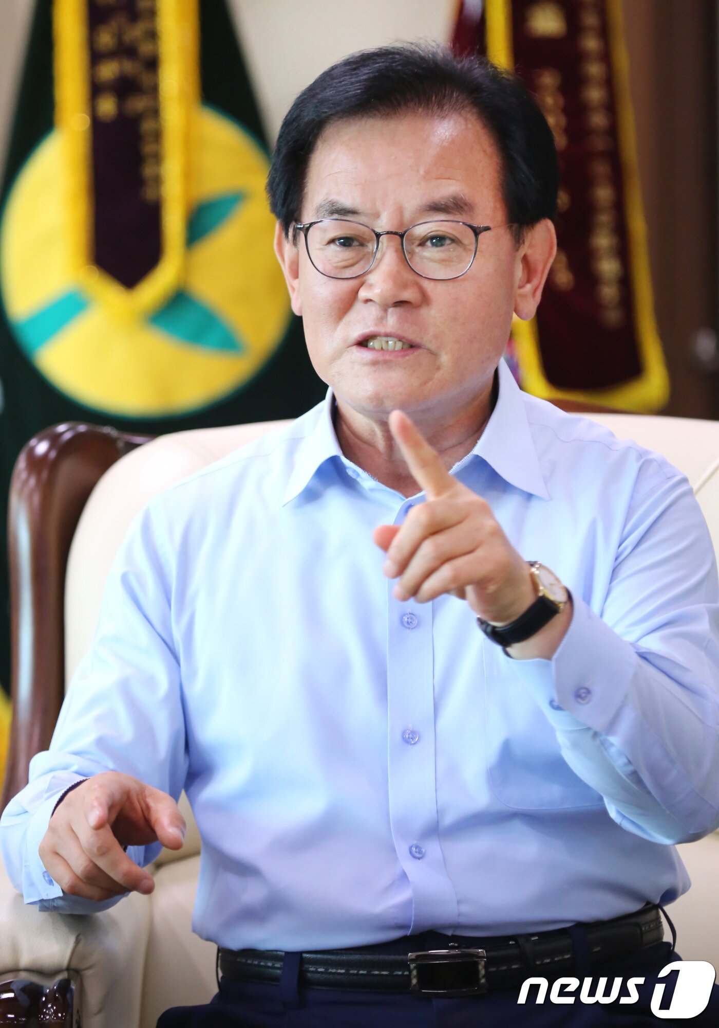 본문 이미지 - 인터뷰하는 백선기 칠곡군수. 2019.7.8/뉴스1ⓒ 뉴스1
