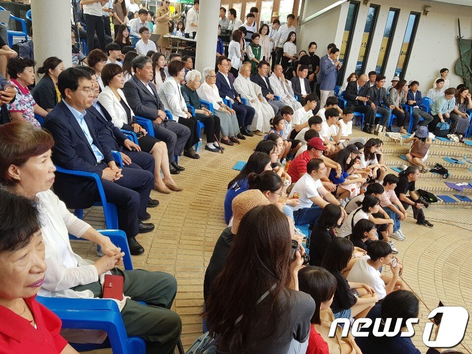 본문 이미지 - 경기 광주 나눔의 집에서 일본에 의한 침략전쟁과 강점의 치욕적인 역사를 기억하고, 위안부 피해 역사가 반복되지 않도록 다짐하기 위한 기림일 행사가 열렸다. ⓒ News1 김평석 기자