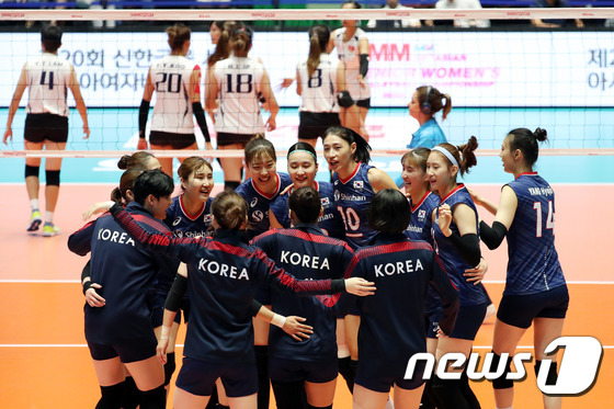 한국 여자배구 대표팀 \'홍콩에 3대 0 승리\'