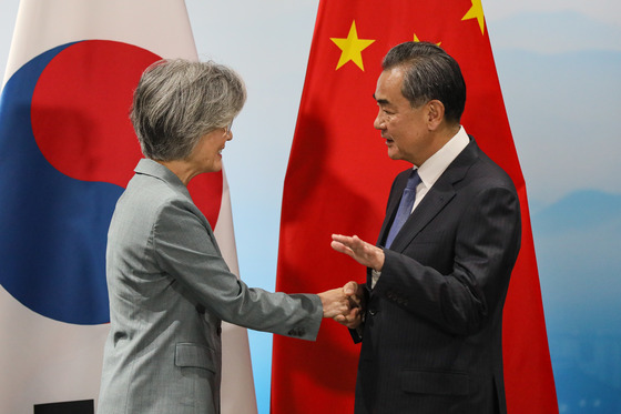 한중 외교장관이 20일 중국 베이징에서 만나 회담했다.(외교부 제공)