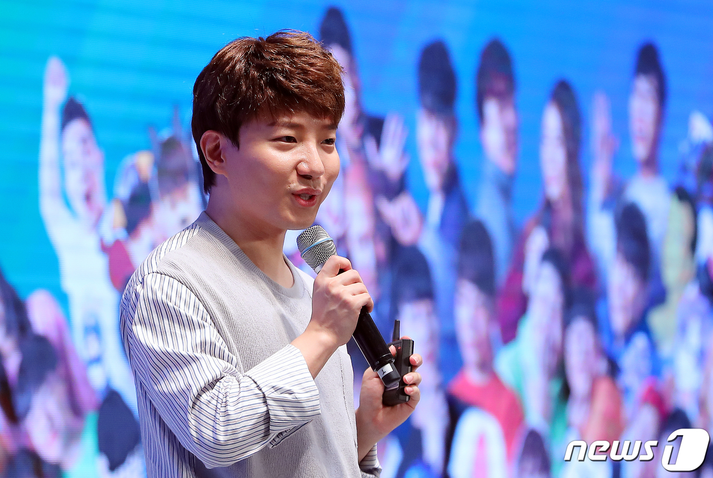 (서울=뉴스1) 구윤성 기자 = 유튜브 크리에이터 '도티'가 23일 오후 서울 강남구 코엑스 그랜드볼룸에서 열린 국제방송영상마켓(BCWW)2019에서 강연하고 있다. 2019.8. …