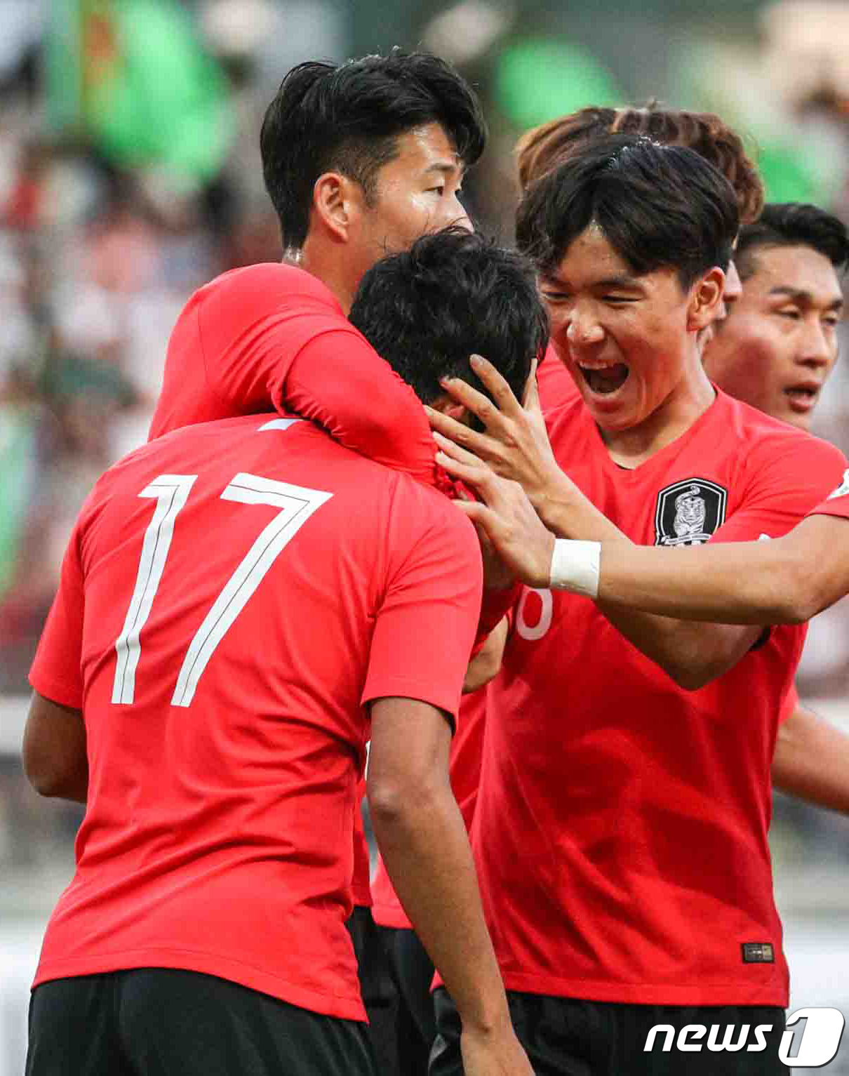 (아시바가트(투르크메니스탄)=뉴스1) 성동훈 기자 = 10일 오후(현지시간) 투르크메니스탄 아시가바트 코페트다그 스타디움에서 열린 '2022 국제축구연맹(FIFA) 카타르 월드컵 …