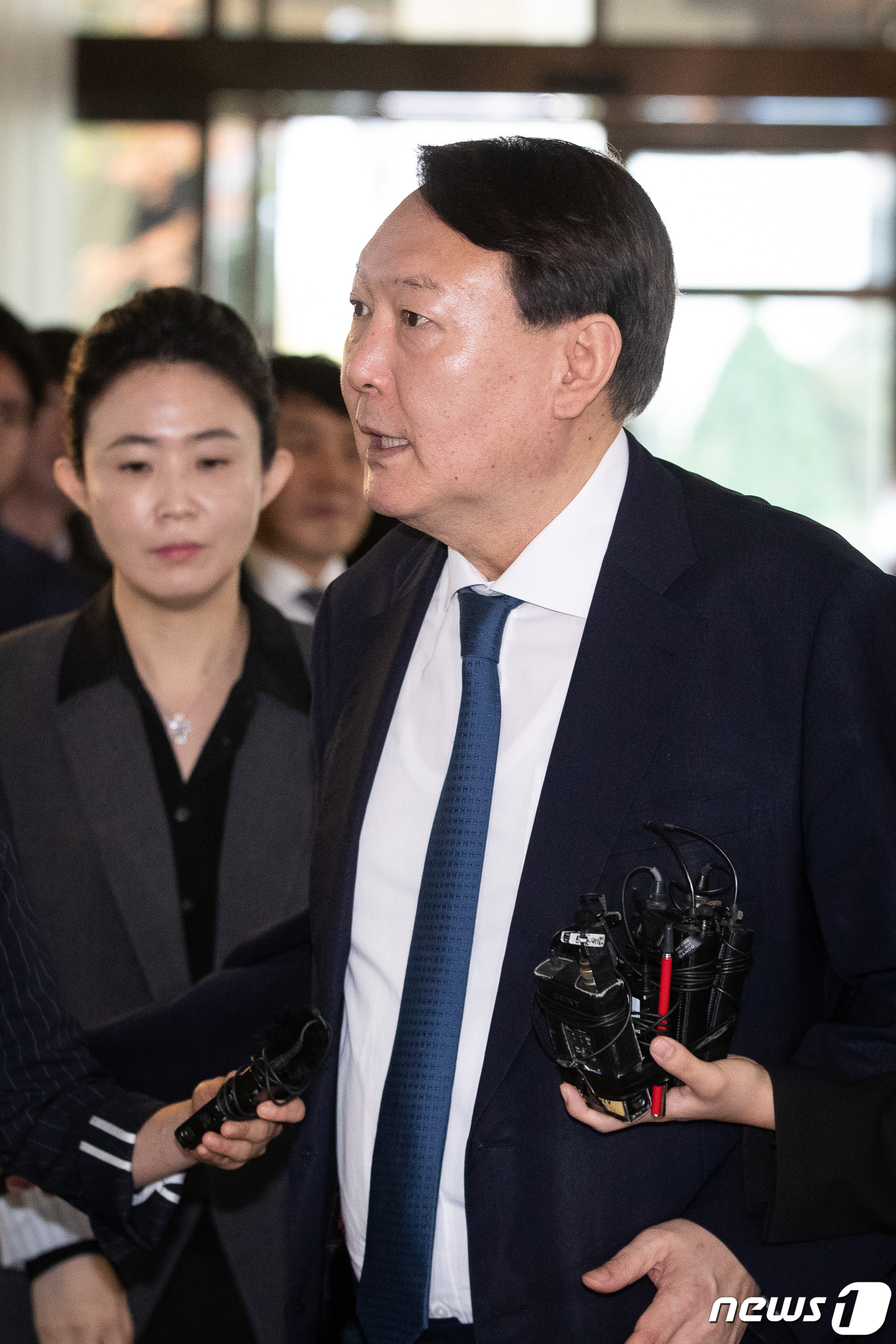 (영종도=뉴스1) 유승관 기자 = 윤석열 검찰총장이 25일 인천 영종도 파라다이스시티 호텔에서 열린 제29차 마약류퇴치국제협력회의에 참석하고 있다. 2019.9.25/뉴스1