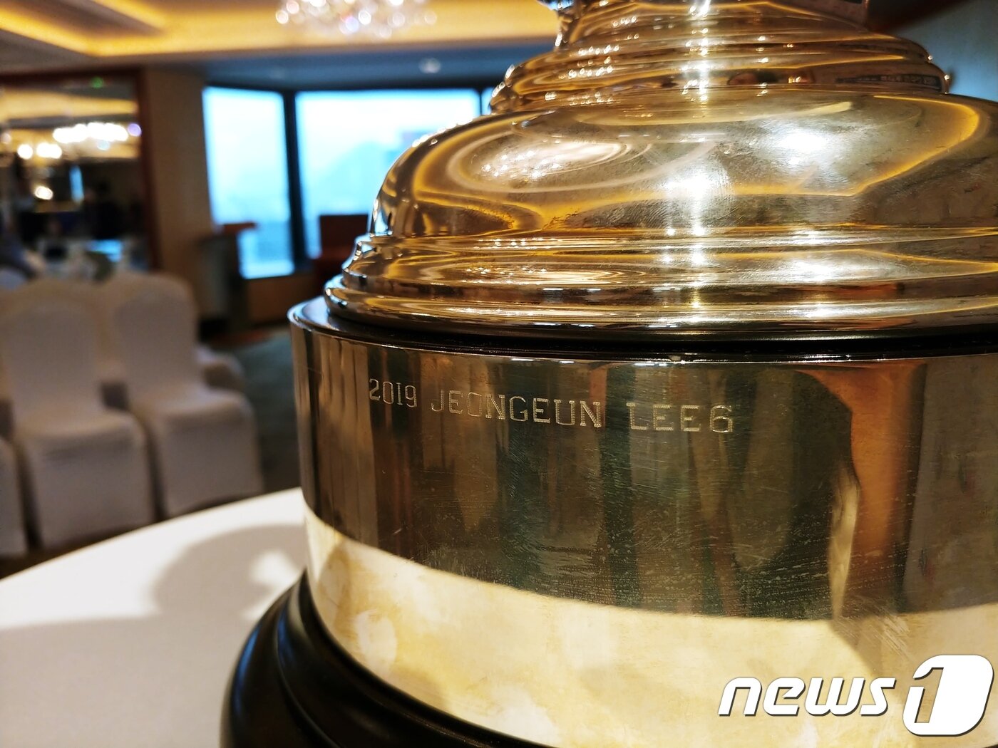 본문 이미지 - 2019 US여자오픈 우승 트로피에 이정은6의 영문 이름이 새겨져 있다. 2019.09.04/ 뉴스1 ⓒ 뉴스1 온다예 기자