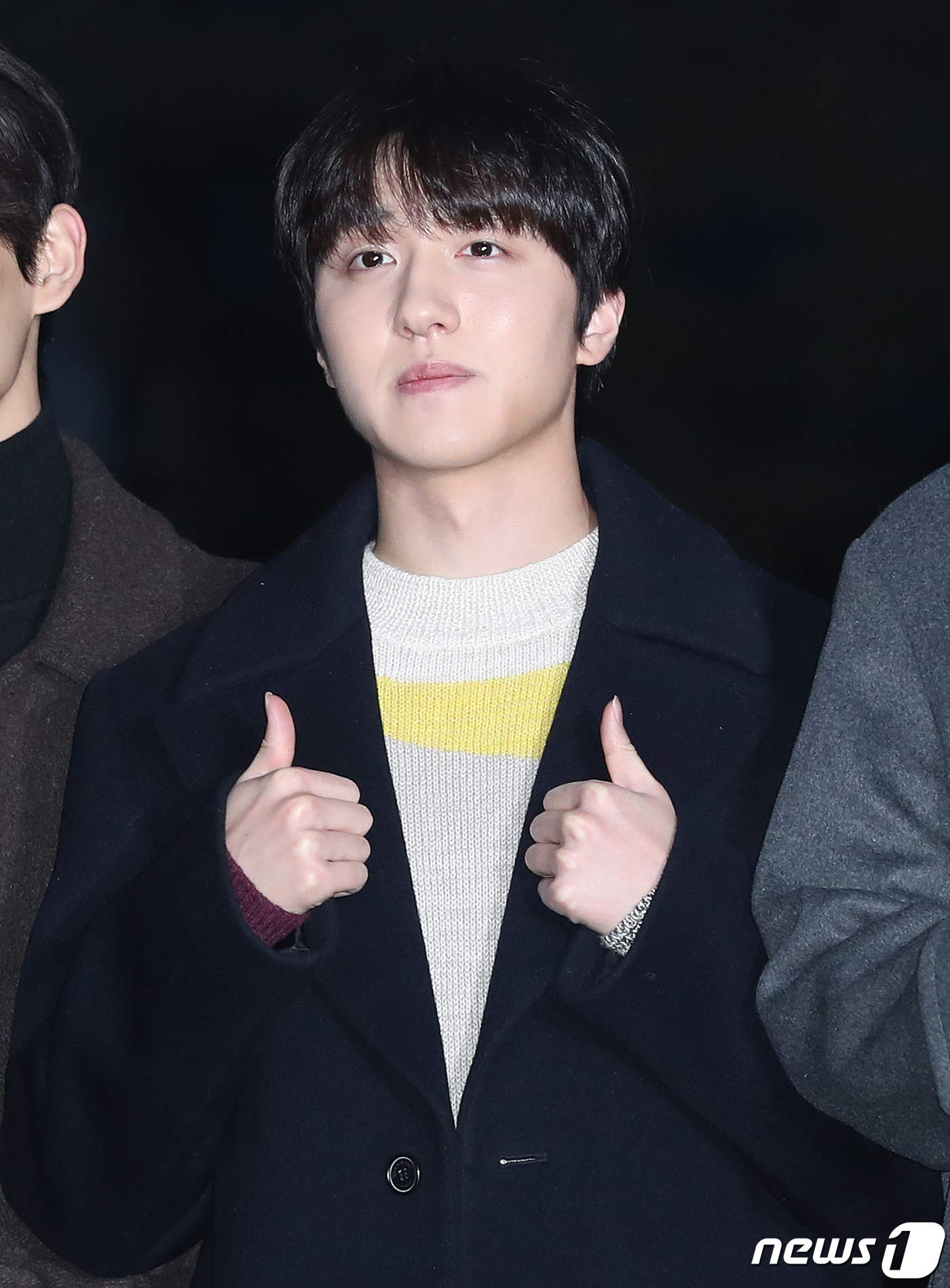 (서울=뉴스1) 김진환 기자 = SF9 찬희가 17일 오전 서울 여의도 KBS에서 열린 KBS2TV '뮤직뱅크'(뮤뱅) 리허설에 참석해 포즈를 취하고 있다. 2020.1.17/뉴스 …