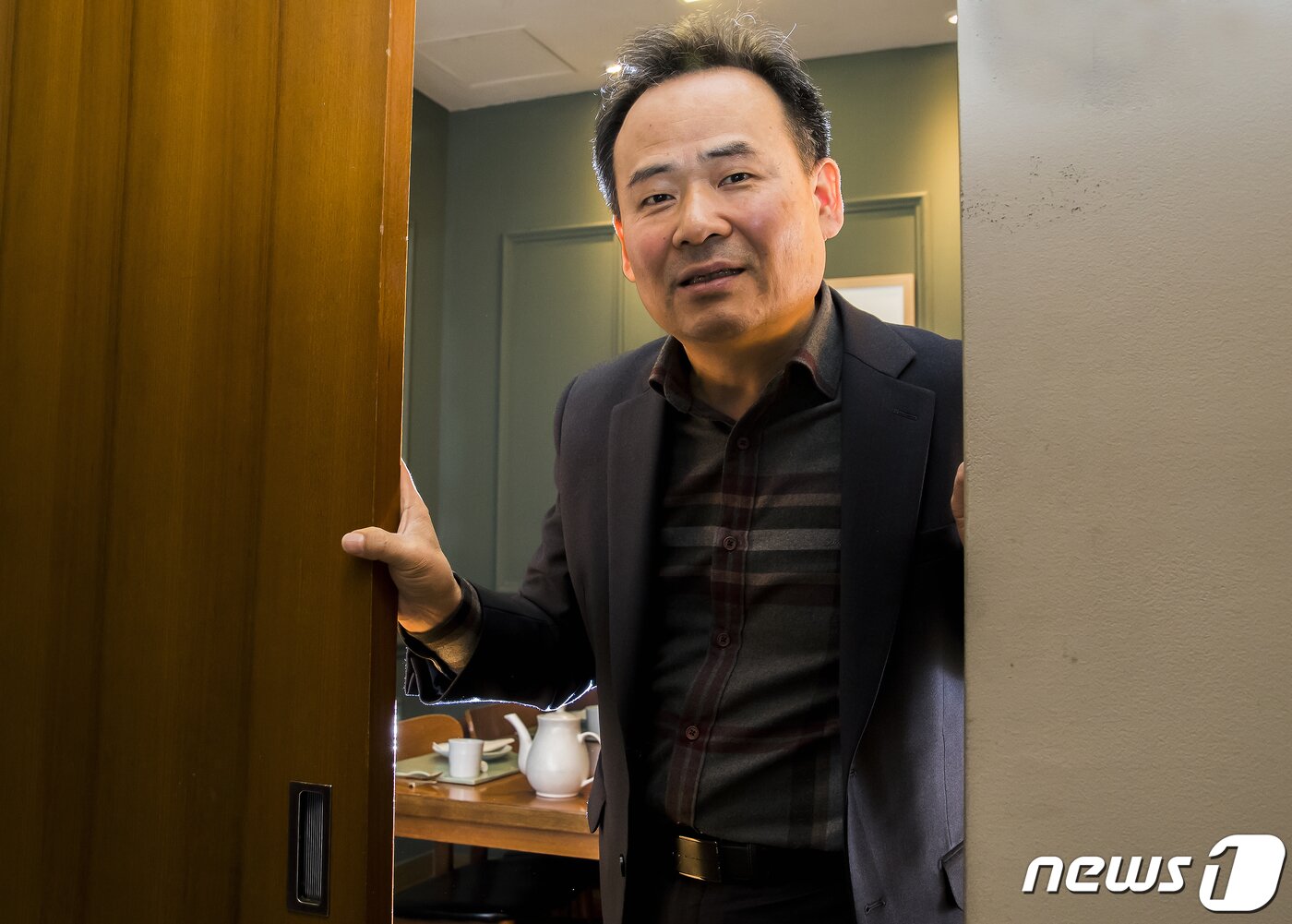 본문 이미지 - 김광현 창업진흥원 원장이 지난 22일 오후 서울 종로구 한 음식점에서 뉴스1과 가진 인터뷰에서 포즈를 취하고 있다. 2020.1.22/뉴스1 ⓒ News1 이동해 기자