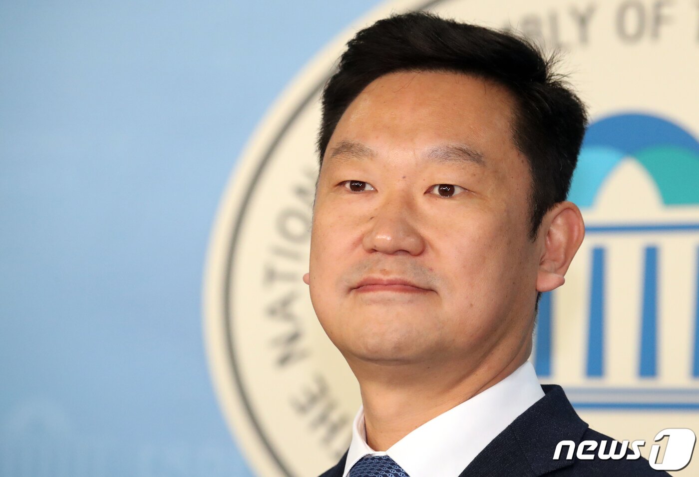 본문 이미지 - 고(故) 노무현 전 대통령의 사위인 곽상언 변호사가 22일 서울 여의도 국회 정론관에서 더불어민주당 입당 기자회견을 하고 있다. 2020.1.22/뉴스1 ⓒ News1 김명섭 기자