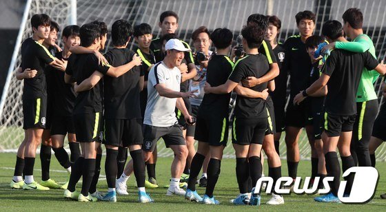U-23 축구대표팀 '즐거운 분위기'