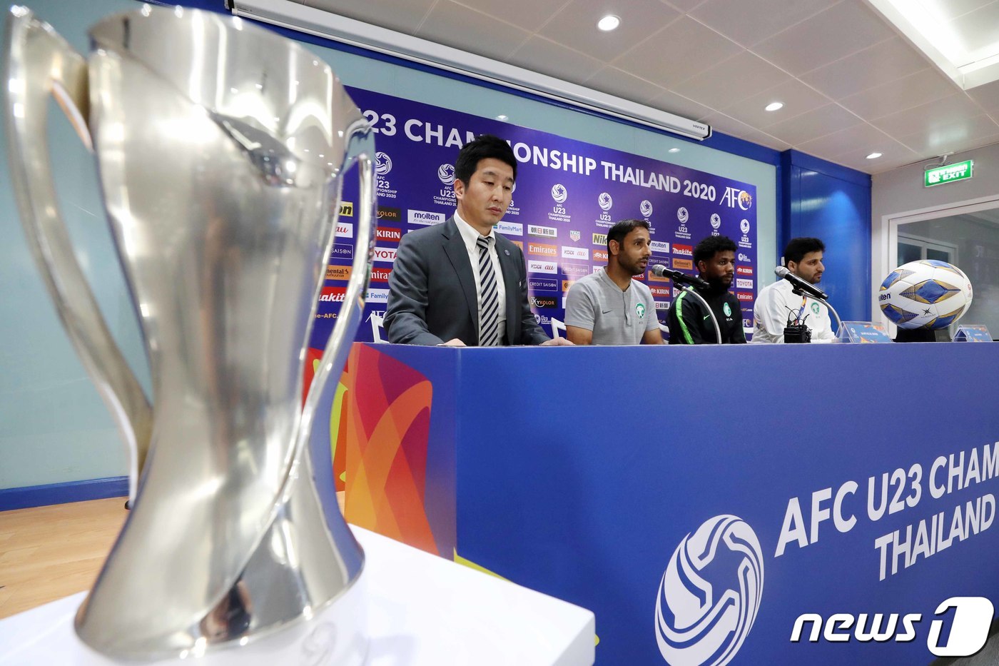 (방콕(태국)=뉴스1) 민경석 기자 = 사드 알리 알 셰흐리(SAAD ALI AL SHEHRI) 사우디 아라비아 U-23 축구대표팀 감독이 25일 오후(현지시간) 태국 방콕 라자망 …