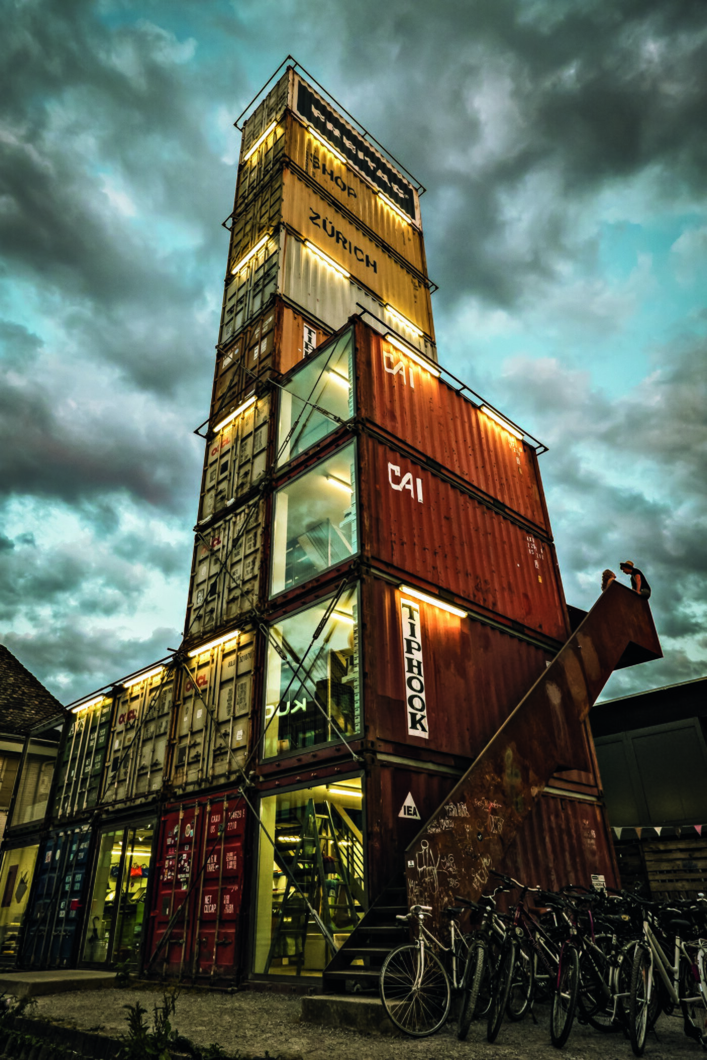 본문 이미지 - 프라이탁 본사 매장