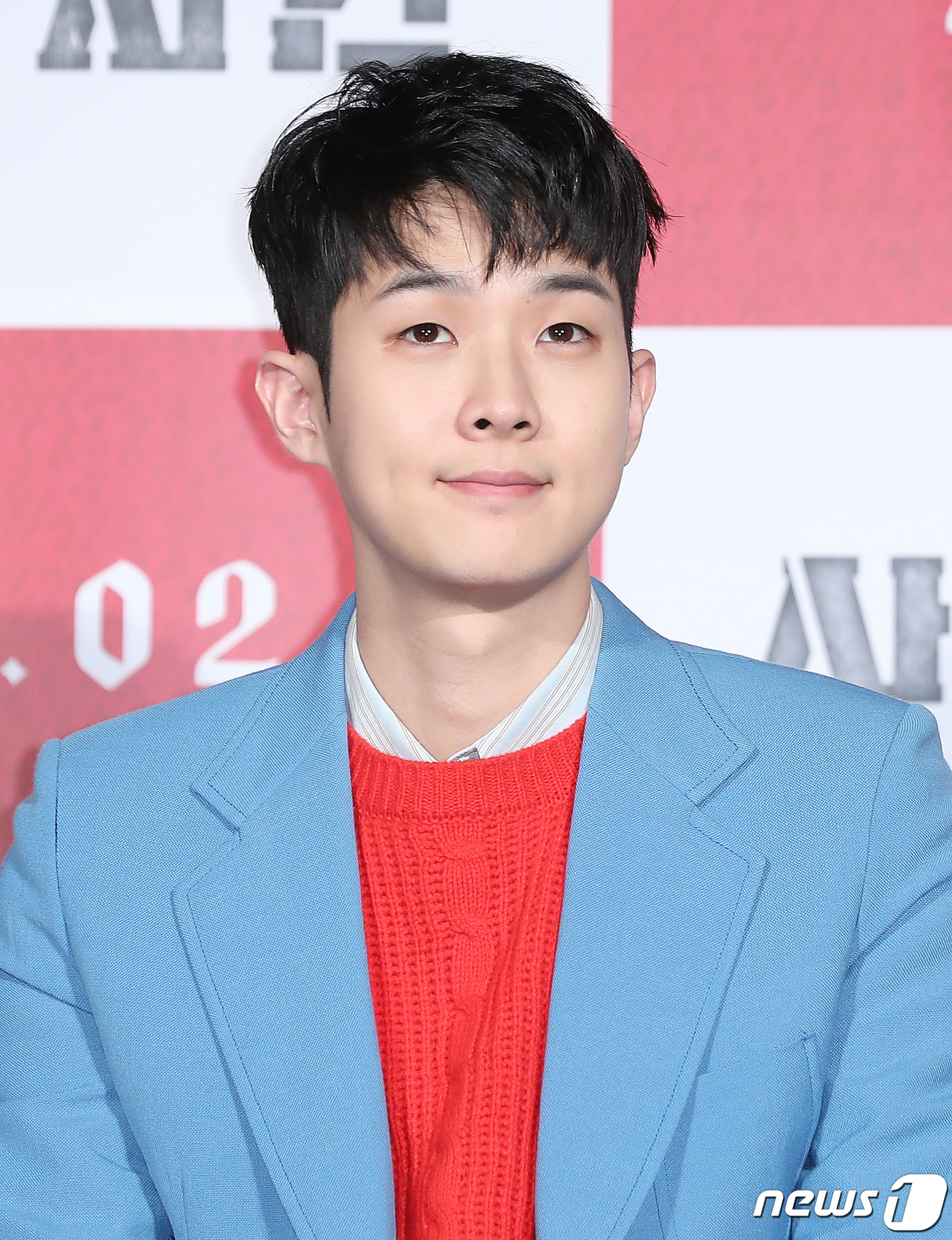 (서울=뉴스1) 김진환 기자 = 배우 최우식이 31일 오전 서울 서울 광진구 아차산로 롯데시네마 건대입구에서 열린 영화 ‘사냥의 시간’ 제작보고회에 참석해 질문을 듣고 있다.제70 …