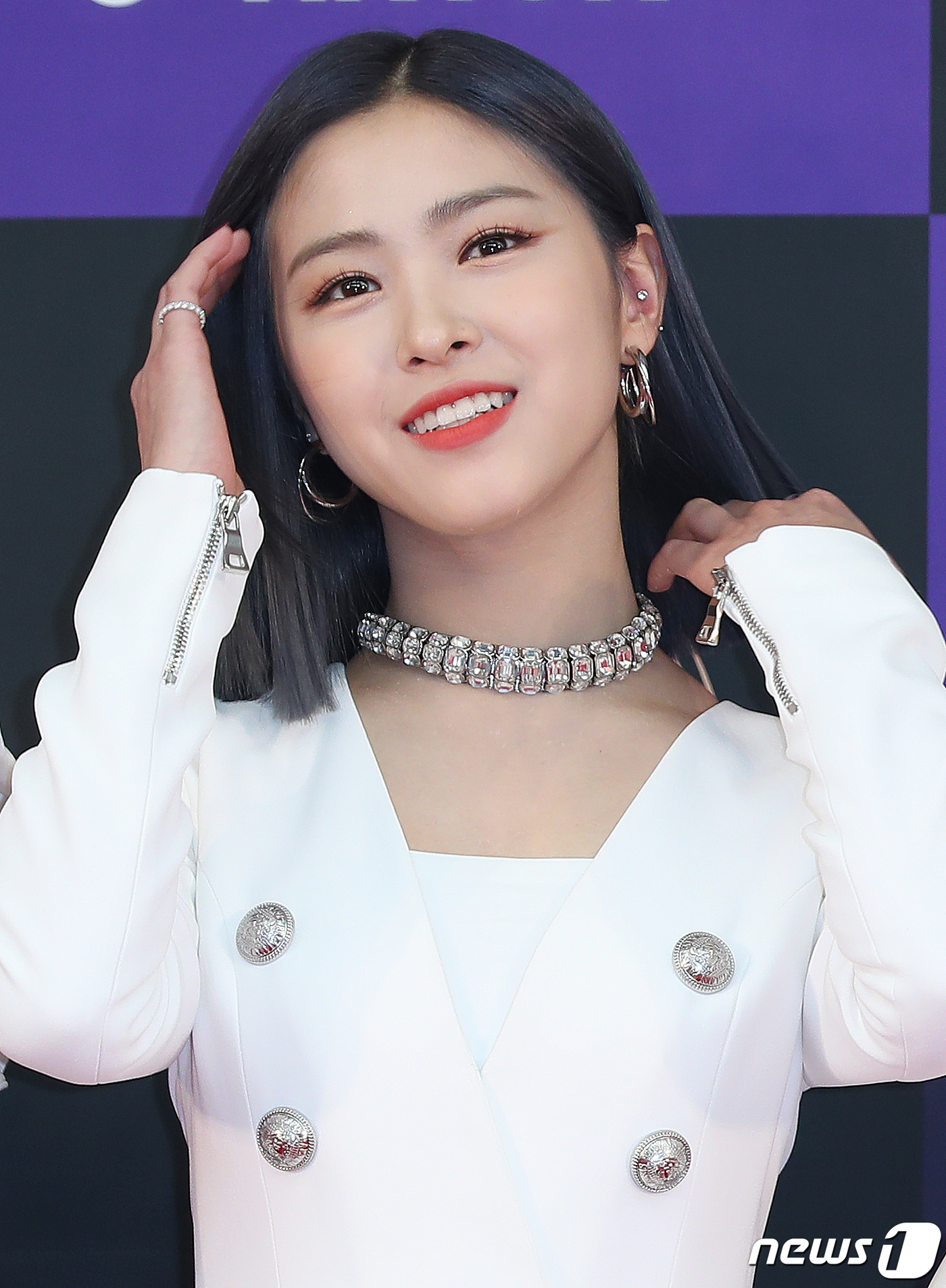 (서울=뉴스1) 김진환 기자 = ITZY 류진이 4일 오후 서울 구로구 고척스카이돔에서 열린 ‘제34회 골든디스크 어워즈 with 틱톡’ 디지털 음원 부문 레드카펫 행사에 참석해 …