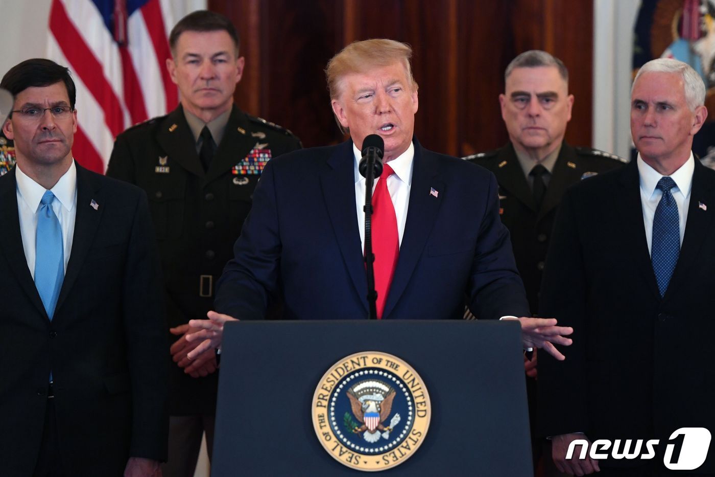 본문 이미지 - 트럼프 미국 대통령이 8일 백악관에서 이란의 이라크 주재 미군 기지 미사일 공격과 관련한 대국민연설을 하고 있다. ⓒ AFP=뉴스1 ⓒ News1 우동명 기자