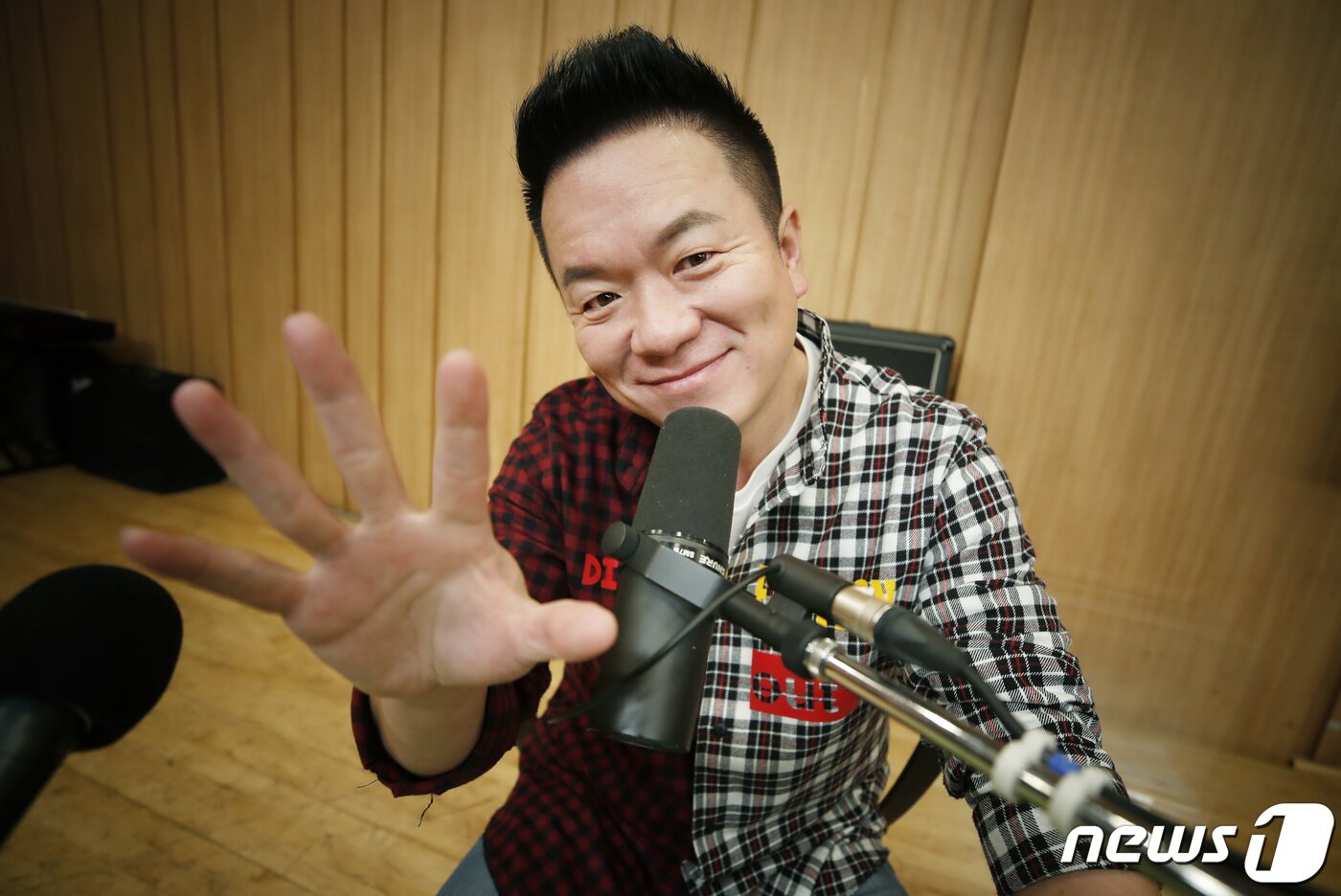 본문 이미지 - 서울 양천구 목동SBSB, 방송인 김태균 인터뷰. /뉴스1 ⓒ News1