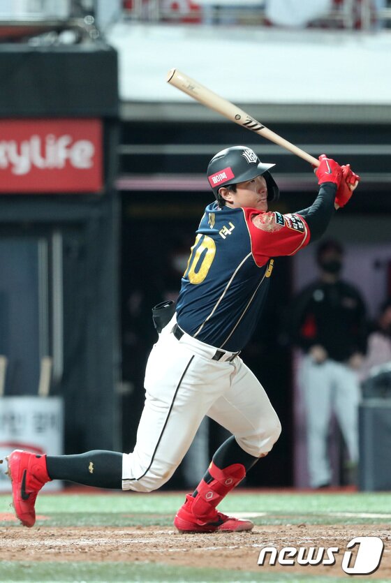 8ë…„ ë§Œì— ê°€ì„ì•¼êµ¬ Kt í™©ìž¬ê·  íƒ€êµ¬ ëª¸ìœ¼ë¡œë¼ë„ ë§‰ê² ë‹¤