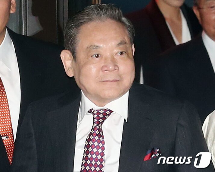 본문 이미지 - 이건희 삼성그룹 회장이 25일 서울 일원동 서울삼성병원에서 별세했다. 향년 78세. (뉴스1 DB)2020.10.25/뉴스1 ⓒ News1 이동원 기자