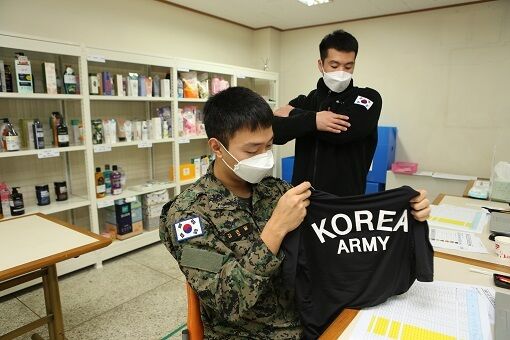 "PX 단가 더 낮추자"…軍, 자체 물류 시스템 도입 검토