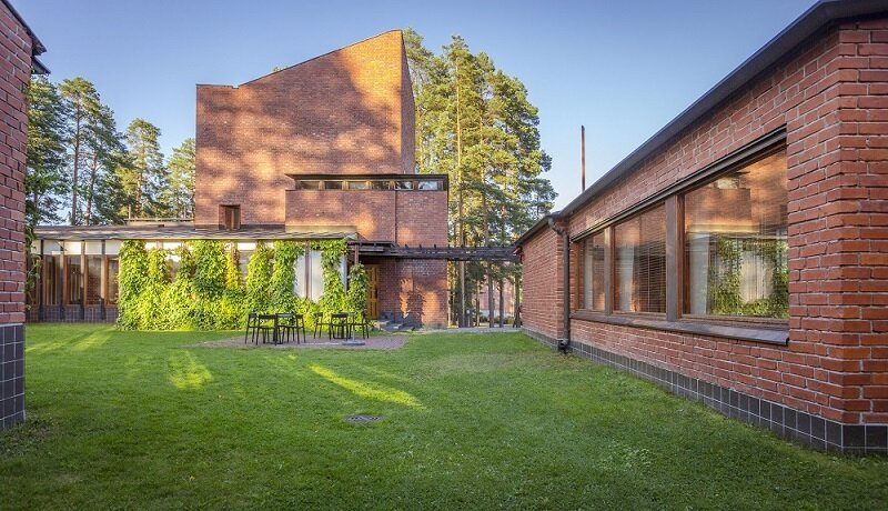 본문 이미지 - 세이나찰로 시청사