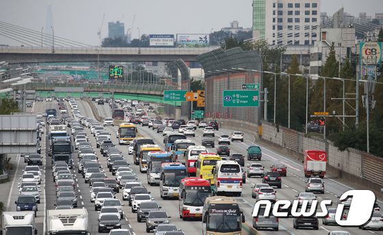 현대차·기아·Gm·르노삼성, 추석연휴 무상점검·긴급출동반 운영 - 뉴스1