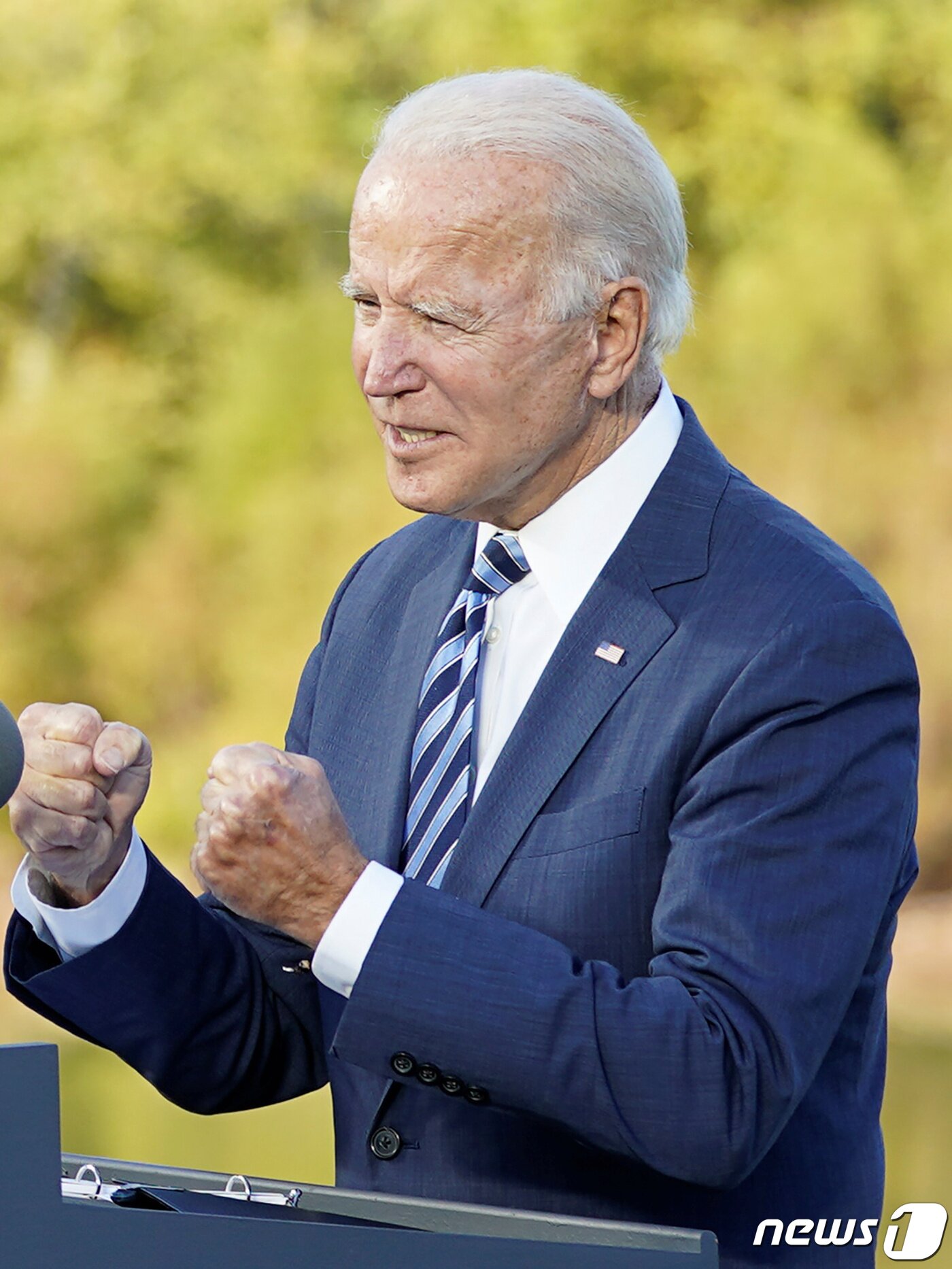 본문 이미지 - 조 바이든 후보가 지난 6일 펜실베이니아주 게티스버그에서 열린 선거행사서 연설을 하고 있다. ⓒ 로이터=뉴스1 ⓒ News1 