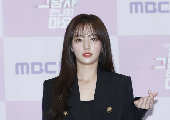송하윤, 학폭 의혹 1년 만에 "최초 유포자 형사 고소…폭력 없었다"