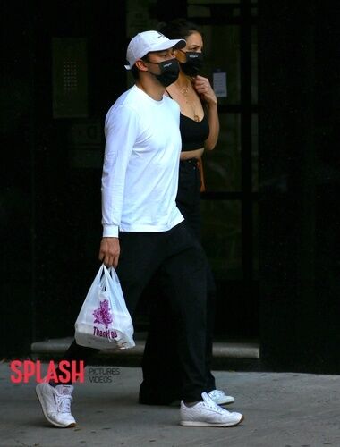 케이티 홈즈, 에밀리오 비톨로/사진제공=Splash News © 뉴스1