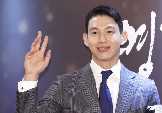 경찰, '스토킹 혐의' UN 출신 최정원 검찰 송치