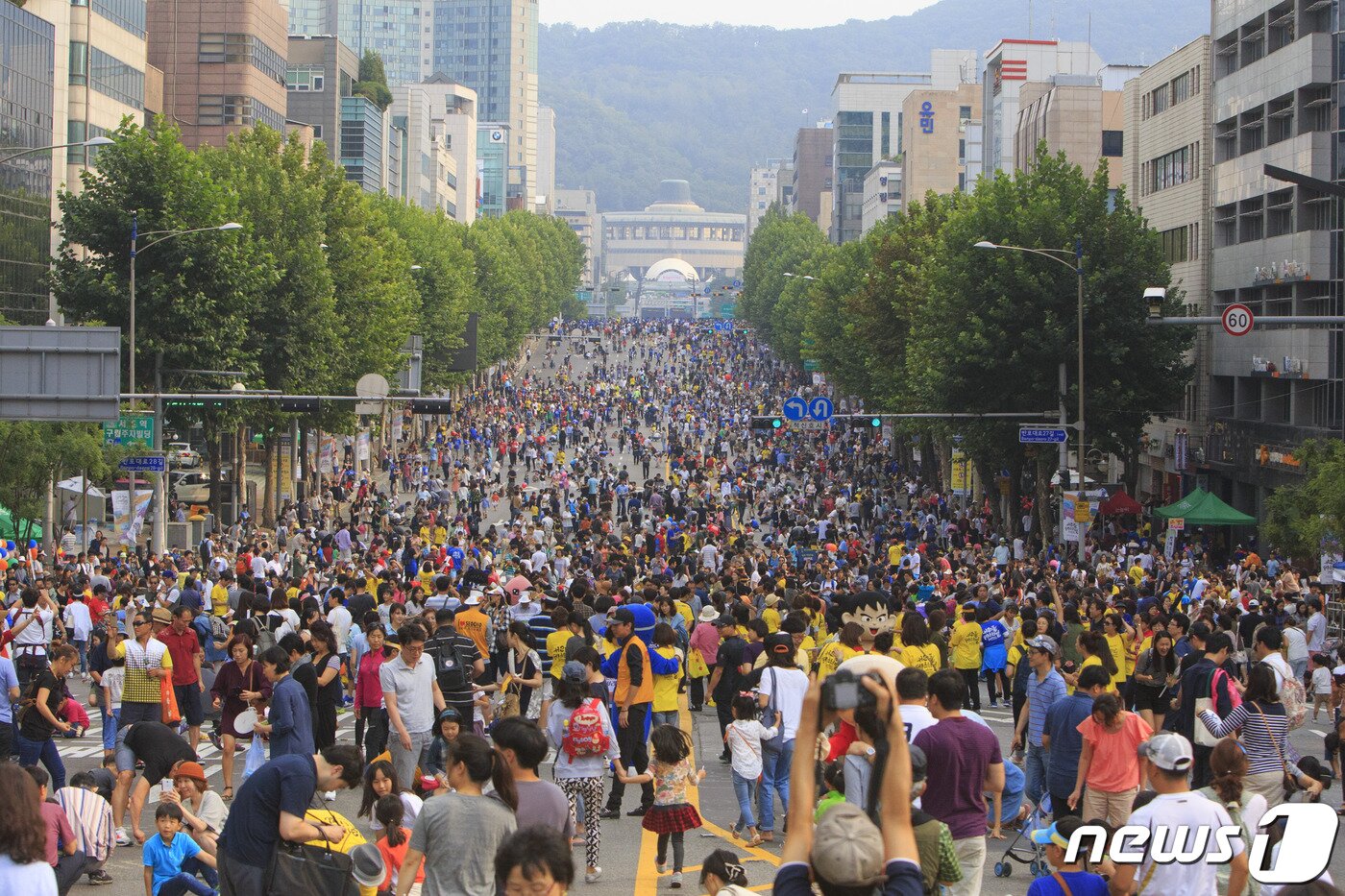 본문 이미지 - 서초구 구민 거리 축제인 서리풀 축제의 모습. 서초구청 제공