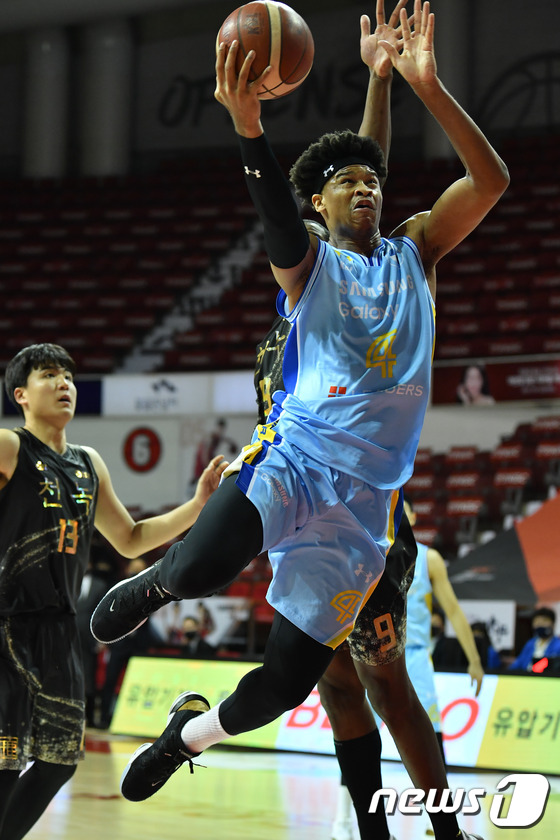 Professional basketball Samsung, halting 7th consecutive win in KGC…  Hicks 21 points Pearl Pearl