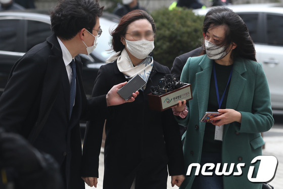 ‘College Examination/Private Fund Corruption’ Kyung-Shim Jung, 4 years imprisonment for the first trial, a fine of 500 million (2)