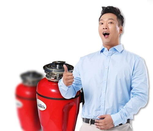 본문 이미지 - 개그맨 박준형이 광고하는 음식물 분쇄기 싱크퓨어(싱크퓨어 제공)