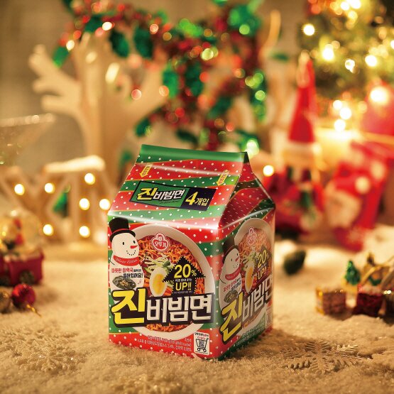 본문 이미지 - 오뚜기 진비빔면 크리스마스 한정판(오뚜기 제공)ⓒ 뉴스1