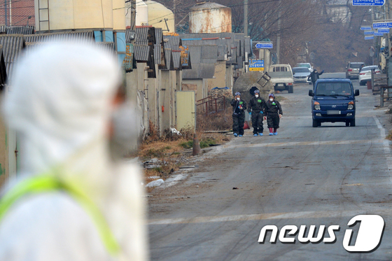 Highly pathogenic AI Gyeongju Hope Farm Disposes of 200,000 chickens including 160,000 chickens