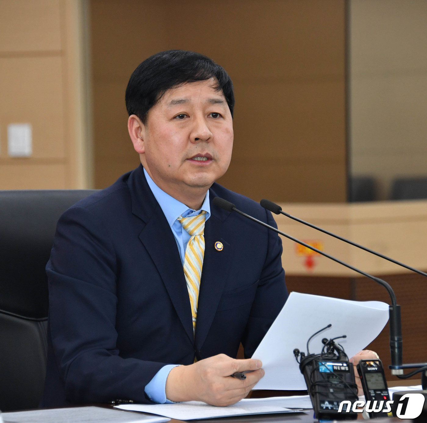 (서울=뉴스1) = 구윤철 기획재정부 차관이 18일 세종정부청사에서 열린 ‘지역혁신 플랫폼 간담회’를 주재하고 있다. (기획재정부 제공) 2020.2.18/뉴스1