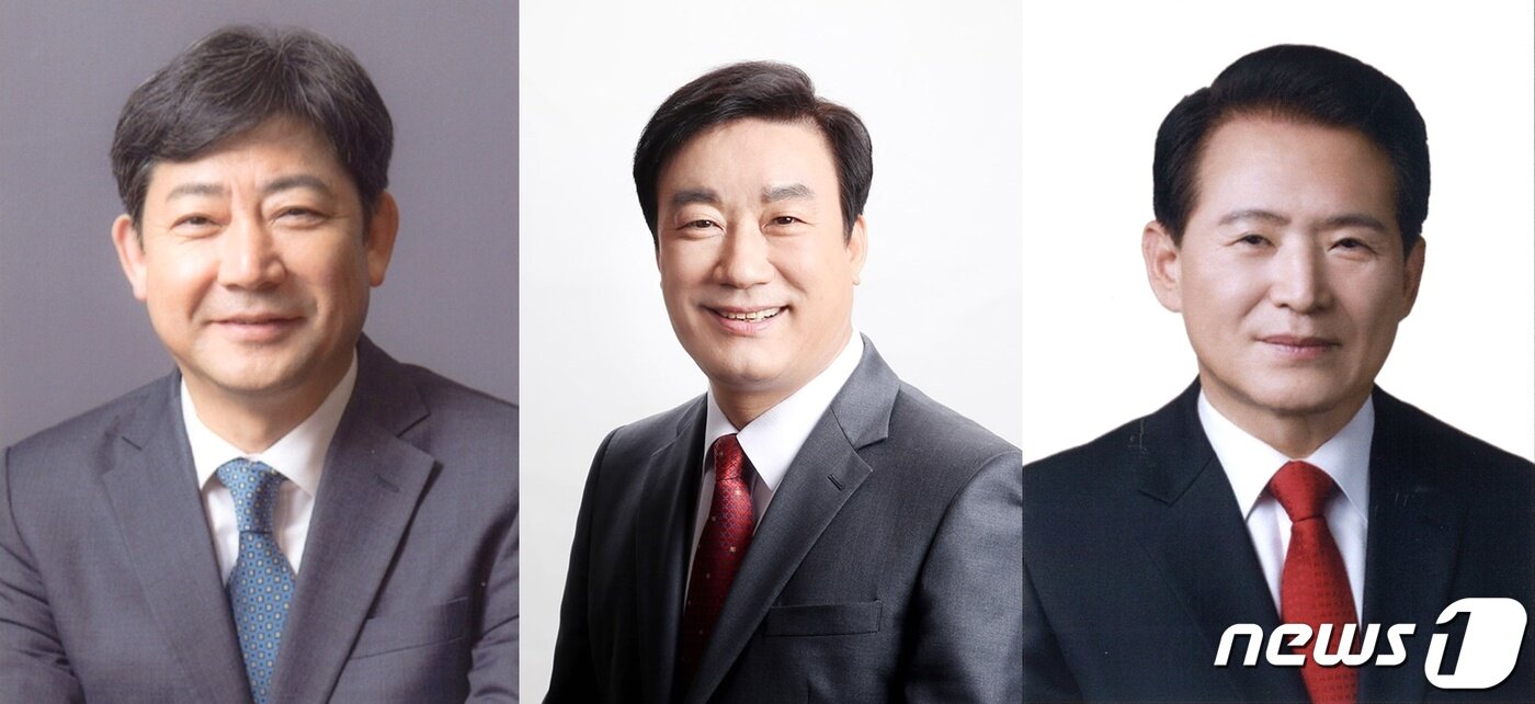 본문 이미지 - 거제에 출마한 미래통합당 예비후보 왼쪽부터 김범준,서일준, 김한표 후보ⓒ 뉴스1