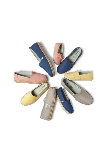 본문 이미지 - 탐스슈즈 제품사진.ⓒ 뉴스1