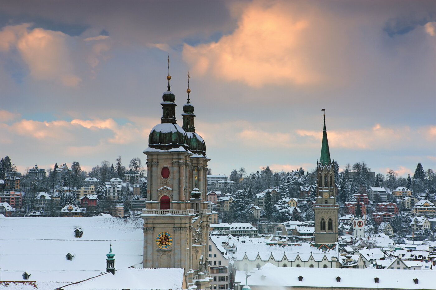 본문 이미지 - 생갈렌 대성당의 쌍둥이 첨탑