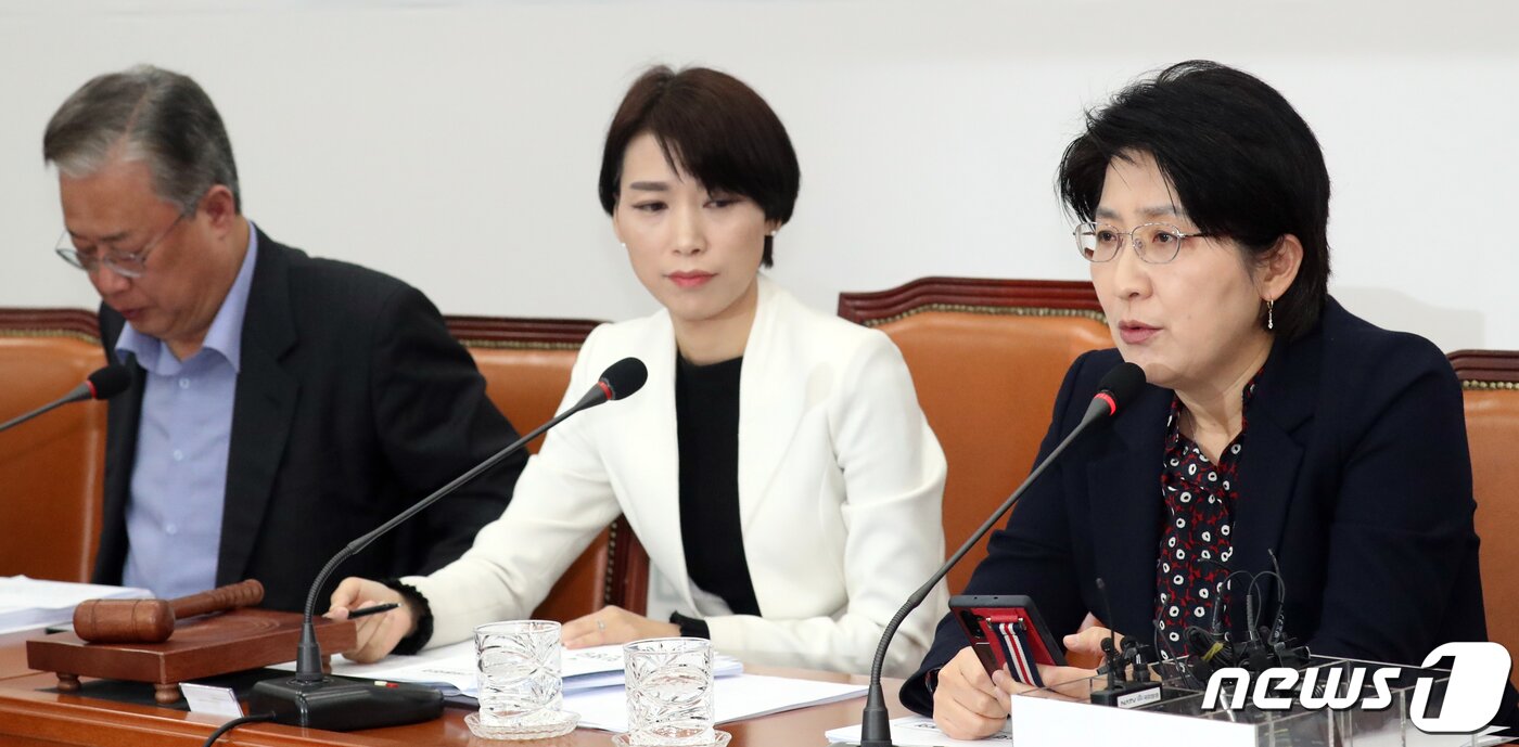 본문 이미지 - (왼쪽부터) 유성엽, 김정화, 박주현 민생당 공동대표. ⓒ News1 김명섭 기자