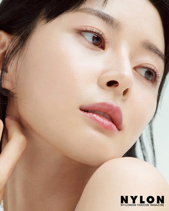 압도적 비주얼…권나라, 차원 다른 '미모 클라쓰' - 뉴스1 압도적 비주얼…권나라, 차원 다른 '미모 클라쓰' - 뉴스1