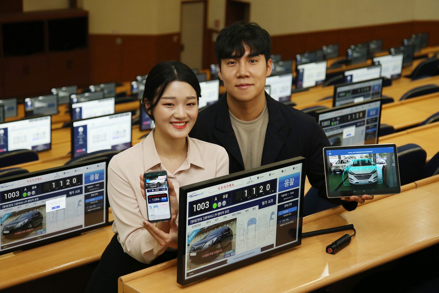 본문 이미지 - 현대글로비스가 클라우드 서비스를 활용한 중고차 매매업체 전용 신규 디지털 경매 시스템인 '오토벨 스마트옥션'을 론칭했다..(현대글로비스 제공)ⓒ 뉴스1