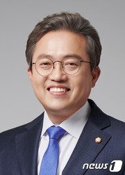 본문 이미지 - 더불어민주당 송기헌 강원 원주을 국회의원 후보 ⓒ 뉴스1