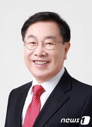 본문 이미지 - 미래통합당 이강후 강원 원주을 국회의원 후보 ⓒ 뉴스1