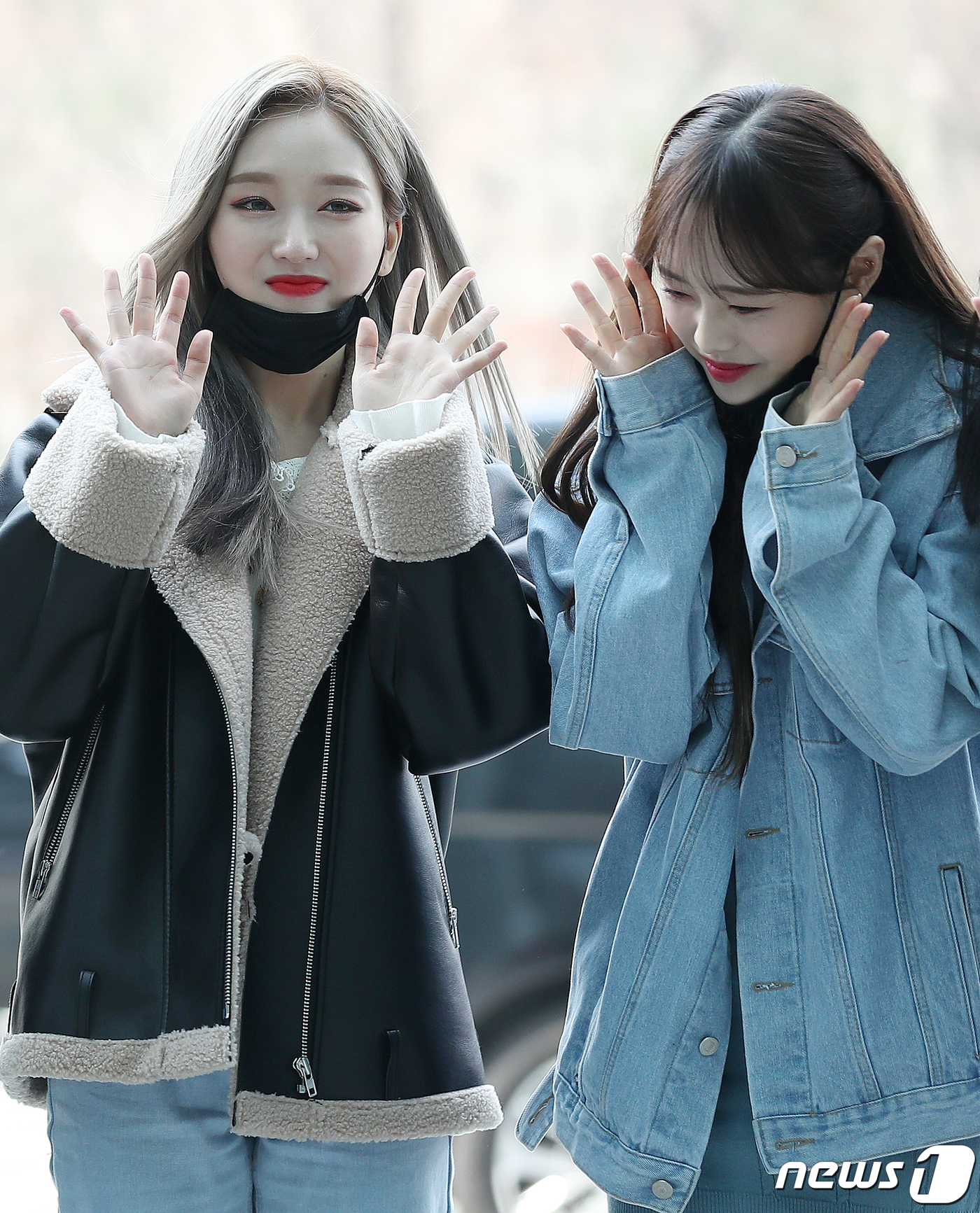 (서울=뉴스1) 김진환 기자 = 걸그룹 이달의 소녀 고원과 츄(오른쪽)가 4일 오전 서울 양천구 목동 SBS에서 열린 SBS 러브FM '김상혁, 딘딘의 오빠네 라디오' 방송에 참석 …