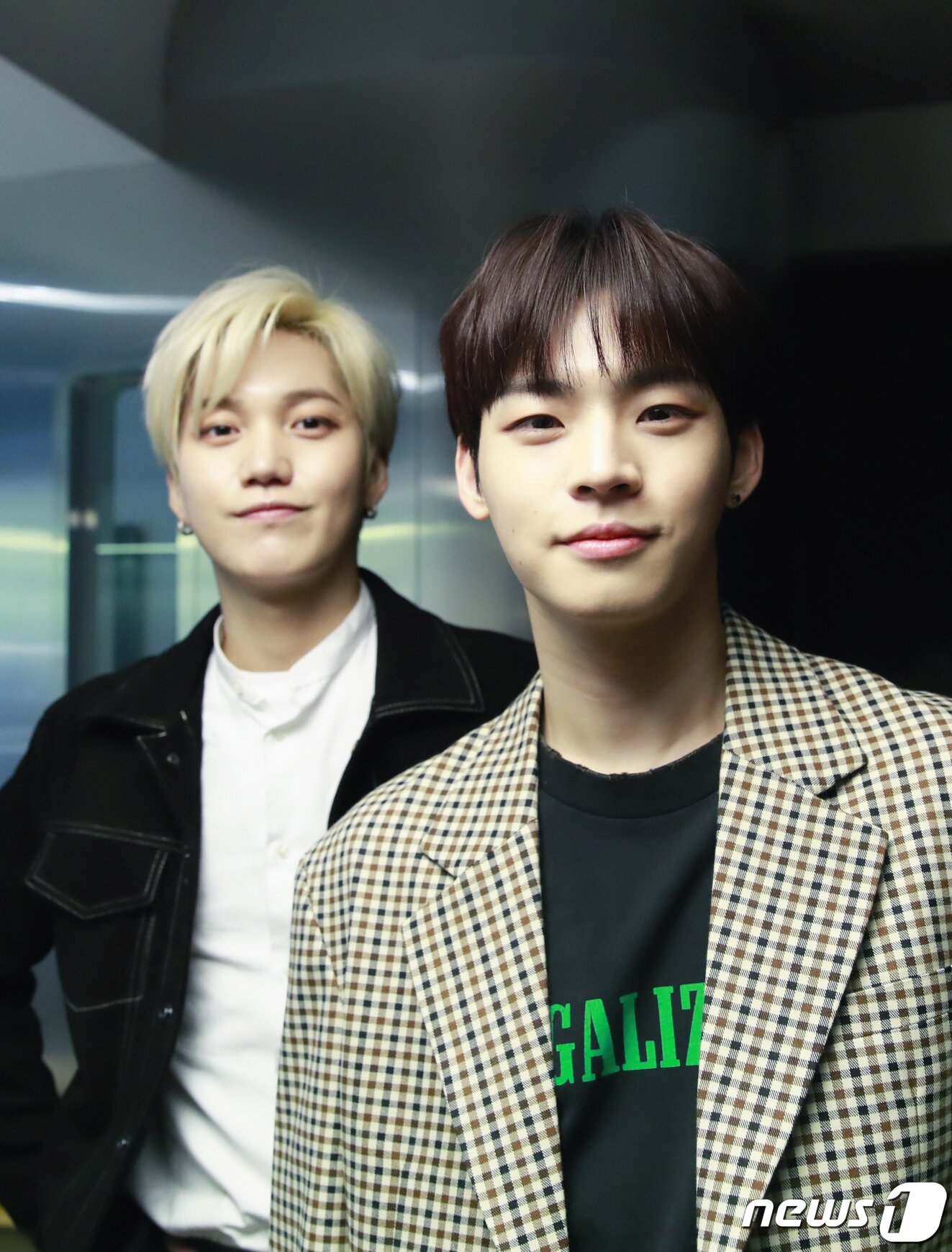 본문 이미지 - 온앤오프 (ONF) 제이어스, 효진(오른쪽)  ⓒ News1 권현진 기자