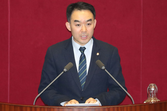 [속보] 韓총리 첫 신임 국무총리 비서실장에 채이배 前 의원 임명