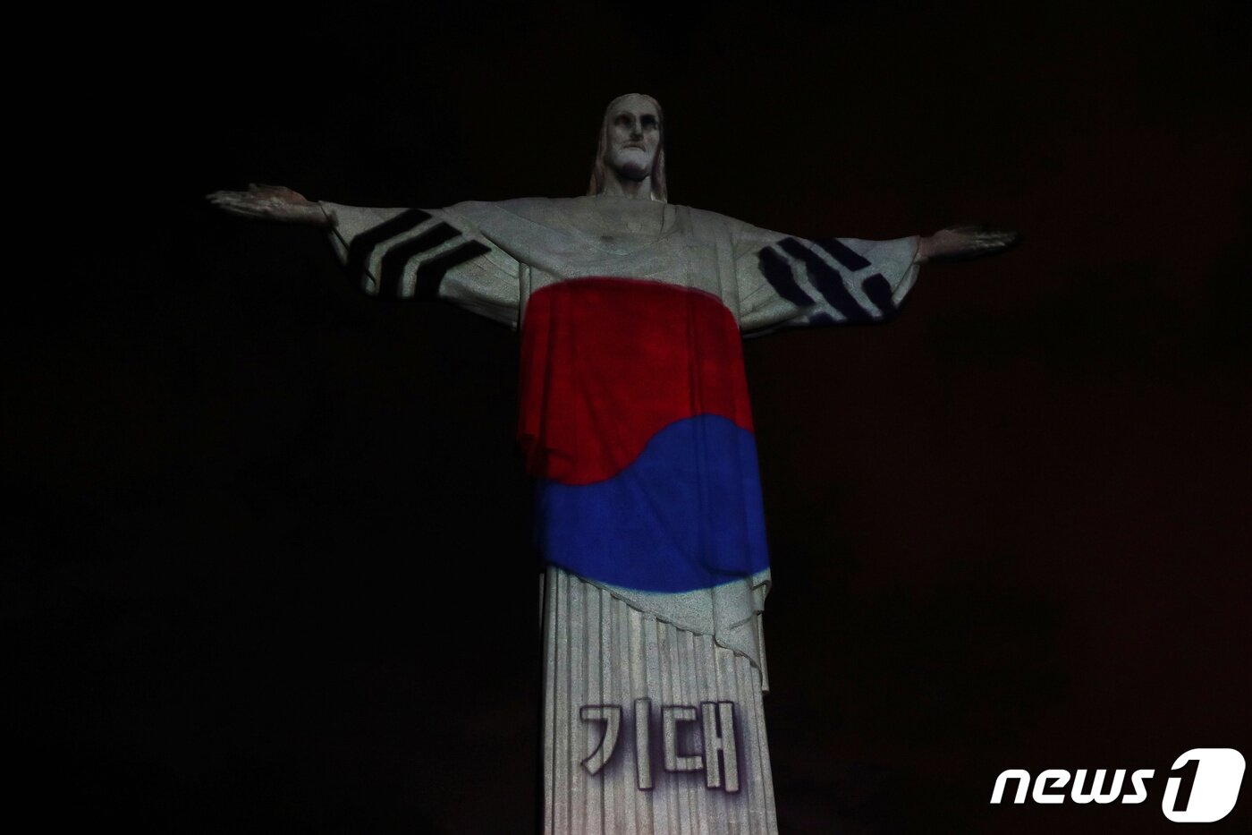 본문 이미지 - 브라질 리우데자네이루 예수상. ⓒ 로이터=뉴스1