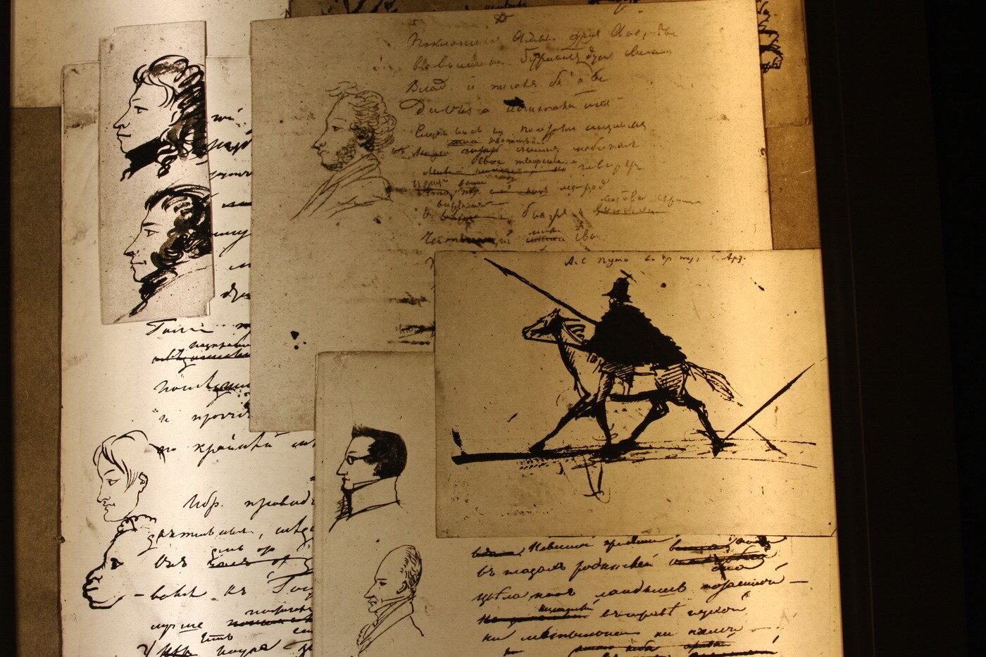 본문 이미지 - 푸시킨의 친필 원고와 푸시킨의 자화상. 조성관 작가