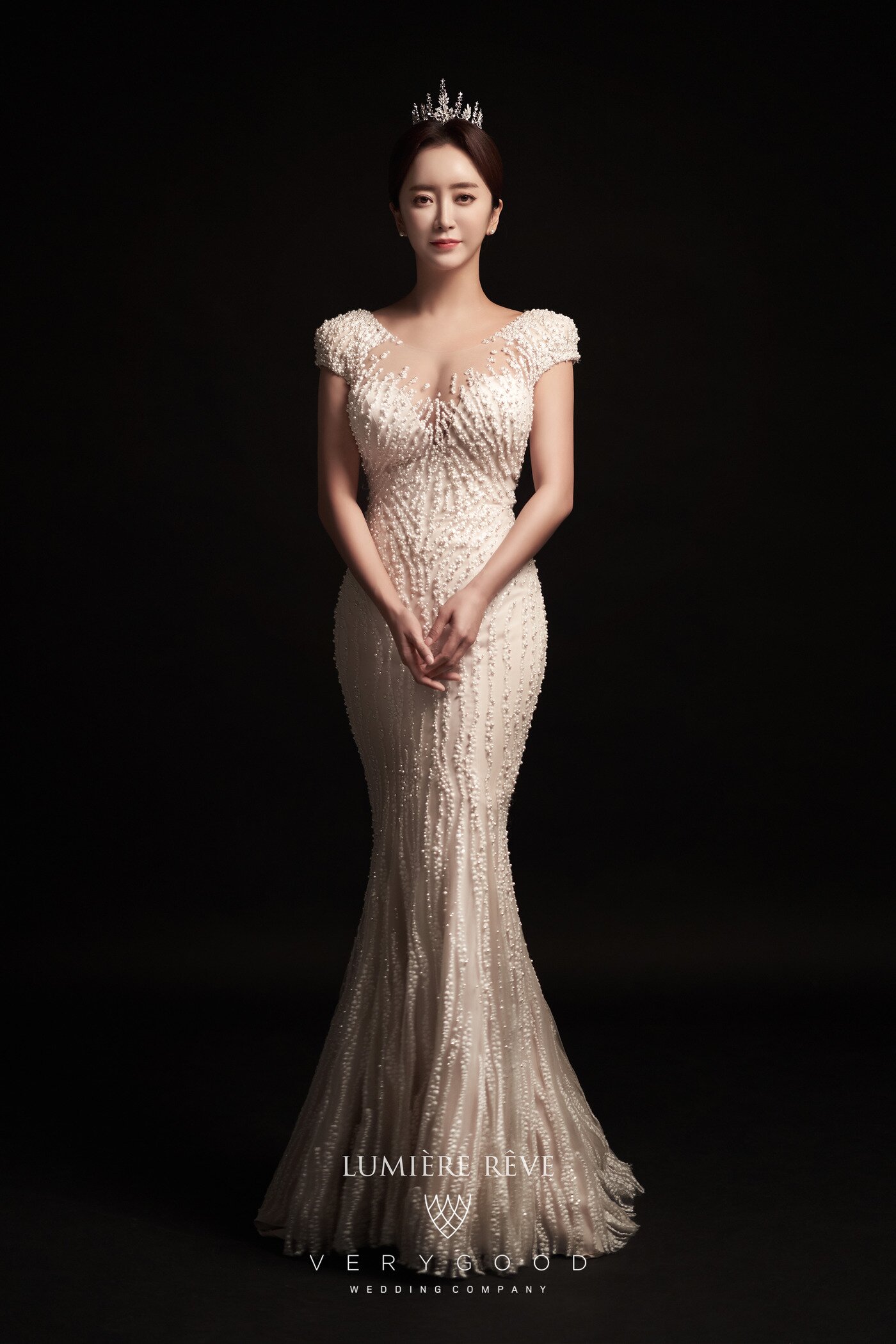 본문 이미지 - 사진제공=루미에르레브, 최재훈드레스, 겐그레아, 규중칠우, 알렉스 플라워, 바톤 권오수 ⓒ 뉴스1